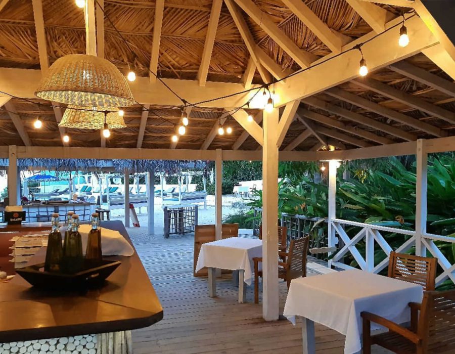 Cocobay-resort-pizza-in-a-box